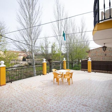 Posada El Arriero Torrejón el Rubio Екстериор снимка